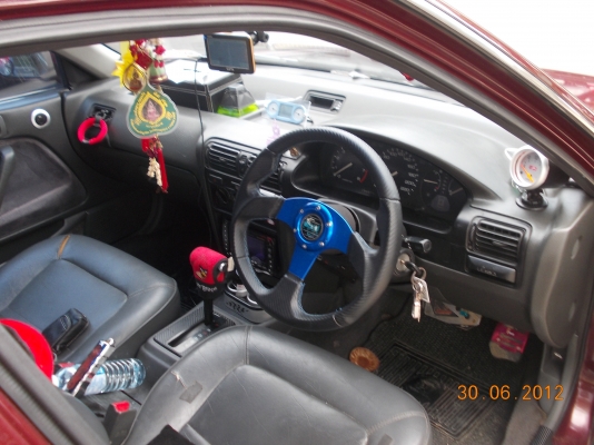 รถยนต์เก๋ง รถยนต์เก๋ง