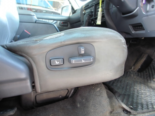 ขาย Toyota Landcruiser VX80 ปี97 LPGหัวฉีด ขาย Toyota Landcruiser VX80 ปี97 LPGหัวฉีด