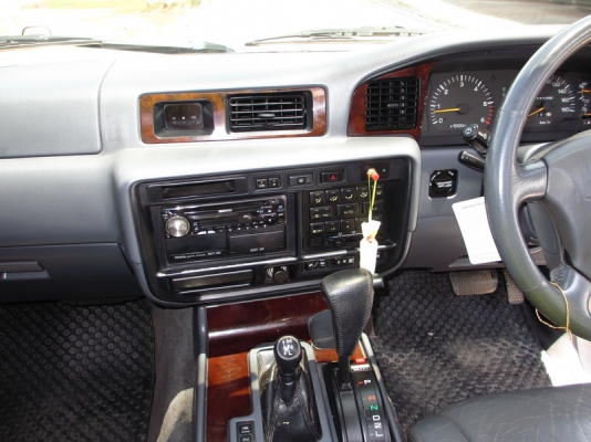 ขาย Toyota Landcruiser VX80 ปี97 LPGหัวฉีด ขาย Toyota Landcruiser VX80 ปี97 LPGหัวฉีด