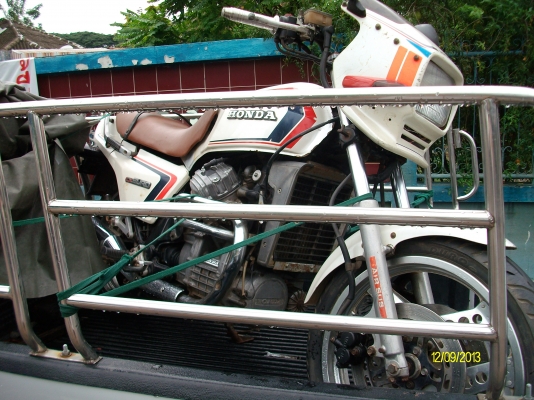 ขายhonda cx400euro ทะเบียนพร้อมโอนครับ 39500บาท ขายhonda cx400euro ทะเบียนพร้อมโอนครับ 39500บาท