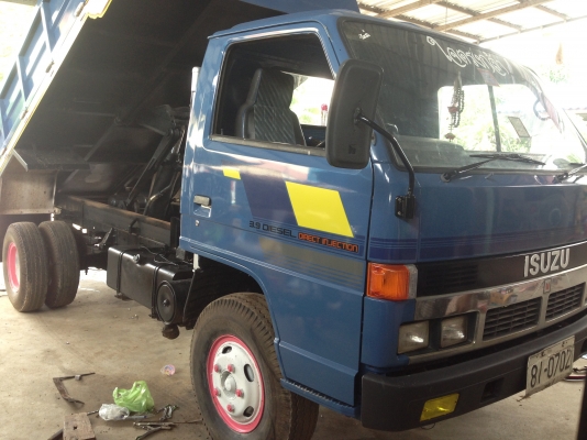 ขายรถ  6  ล้อ  NPR115ดั้มสวยๆๆๆๆๆๆๆๆๆๆๆ