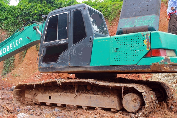 ขาย KOBELCO SK200 mark 3 ขาย KOBELCO SK200 mark 3