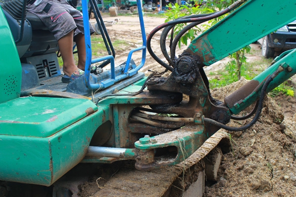 ขาย KOMATSU PC 30-5 พร้อมรถบรรทุก (รถใช้งานตลอดรับ) ขาย KOMATSU PC 30-5 พร้อมรถบรรทุก (รถใช้งานตลอดรับ)