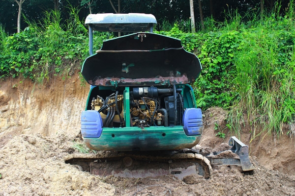 ขาย KOMATSU PC 30-5 พร้อมรถบรรทุก (รถใช้งานตลอดรับ) ขาย KOMATSU PC 30-5 พร้อมรถบรรทุก (รถใช้งานตลอดรับ)