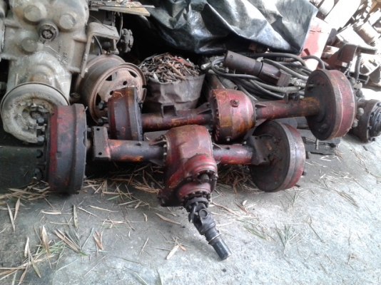 ขายเพลาหน้า-เพลาหลังของรถตัก