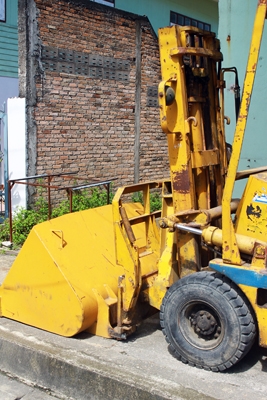 ขาย โฟร์คลิฟท์ (ดัดแปลงใส่ปุ้งกี๋) ขาย โฟร์คลิฟท์ (ดัดแปลงใส่ปุ้งกี๋)