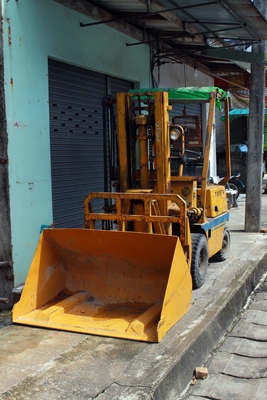 ขาย โฟร์คลิฟท์ (ดัดแปลงใส่ปุ้งกี๋) ขาย โฟร์คลิฟท์ (ดัดแปลงใส่ปุ้งกี๋)