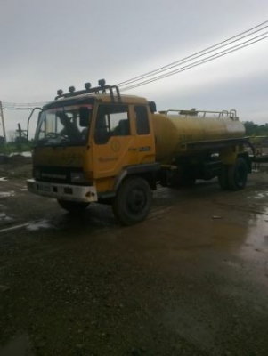 Mitsubishi Fk หกล้อบรรทุของเหลว 15000 ลิตร 6D14