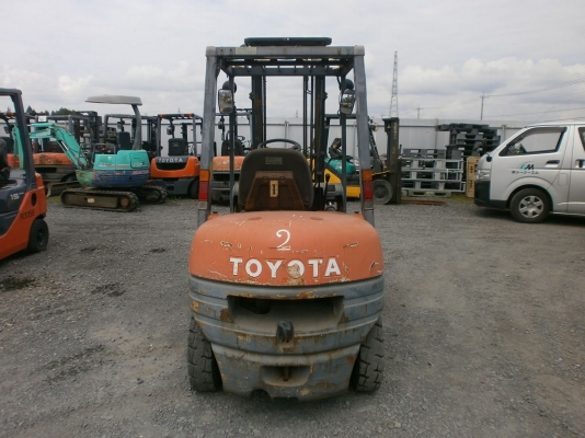 ขายรถ toyota รุ่น 6 ขนาด 2.5 ton งา ฮิ้งฟอร์ค