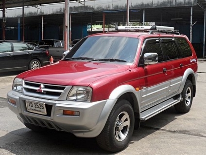 MITSUBISHI G-ขายถูกWAGON GLS 2.8 AT 4WD รถบ้านมือเดียวผูหญิงใช้สภาพสวย จัดไฟแนนซ์ได้ T.086-527-9533