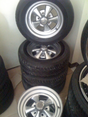 ขาย ล้อแม็กอเมริกัน CRAGAR ขอบ14" พร้อมรัดยางFALKENใหม่ๆ หล่อมากบอกเลย ขาย ล้อแม็กอเมริกัน CRAGAR ขอบ14" พร้อมรัดยางFALKENใหม่ๆ หล่อมากบอกเลย