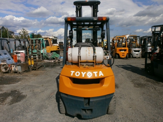 ขายรถ toyota 7fg25 เกียร์ ออโต้