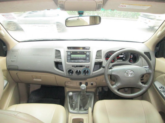 ขาย vigo 3.0G 4WD MT Double Cab สีบรอนด์เงิน ปี2010 ตัวท็อปสุด