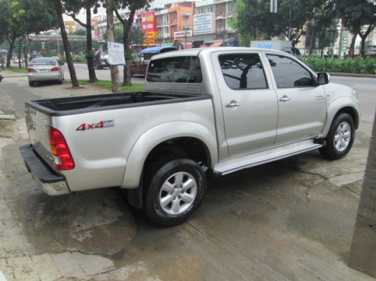 ขาย vigo 3.0G 4WD MT Double Cab สีบรอนด์เงิน ปี2010 ตัวท็อปสุด