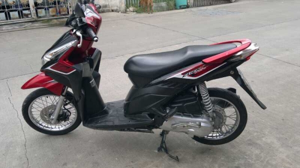 Click 110 i ปี 53 เดิมๆสวยกริ๊ป 19500 บาท