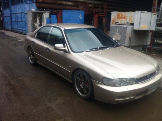 ขาย Honda Accord ปี98 เกียร์Auto Full option ราคาถูกคับ