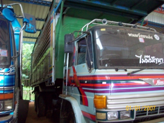Hino 725 Hino 725
