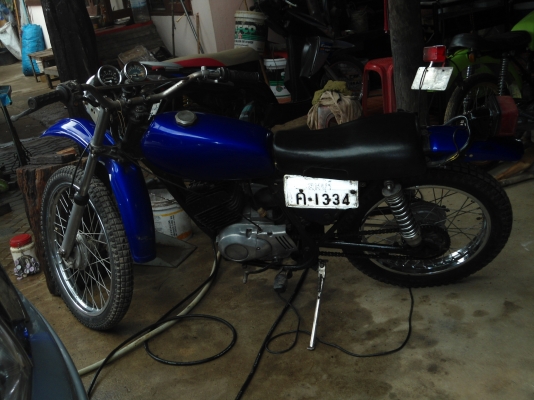 ขายด่วนคับ kawasaki KE 175  ทะเบียนพร้อมชุดโอน คับ