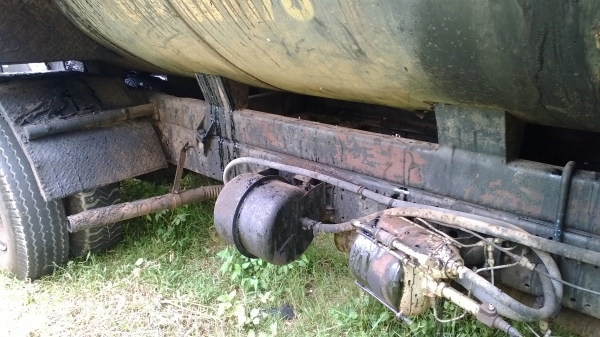 รถสเปรย์ยาง..6ล้อNISSAN UD CMF87Eเครื่อง180แรง FE6 รถสวย เดิมๆสีเดิม รถห้างแท้..