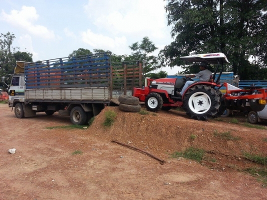 ยันร์ม่า EF352 T EX สภาพดีมากๆ ทำงาน 883 ชั่วโมง พร้อมใช้งานครับ