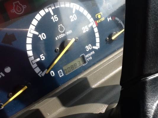 ยันร์ม่า EF352 T EX สภาพดีมากๆ ทำงาน 883 ชั่วโมง พร้อมใช้งานครับ