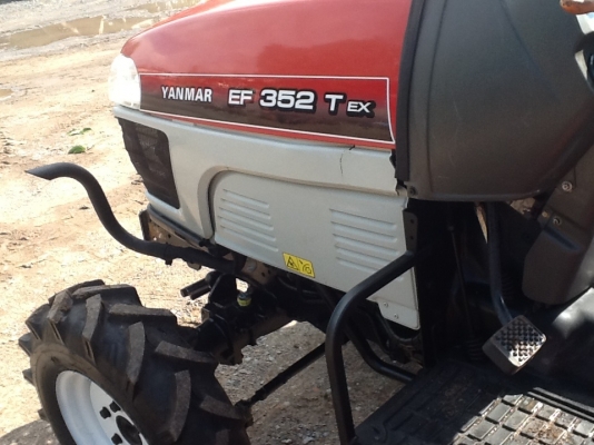 ยันร์ม่า EF352 T EX สภาพดีมากๆ ทำงาน 883 ชั่วโมง พร้อมใช้งานครับ