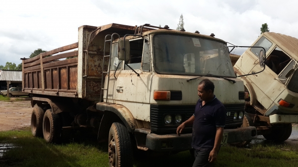 ขายดาวน์รถดีราคาย่อมเยาว์ไอ้หลง6เกียร์สองเพลาดั้ม 180แรงโทร 0843923995