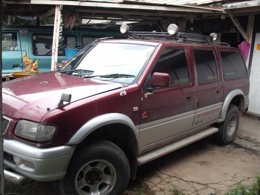 ต้องการขายรถแวนไทยรุ่ง 2800เทอร์โบ ต้องการขายรถแวนไทยรุ่ง 2800เทอร์โบ