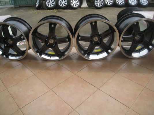 ขายล้อแม็ก Enkei RZ-5 มือสอง F 18"x8.5" et42 R 18"x9.5" et25 5รู114.3 สนใจติดต่อเล็กคลองสามครับ (081-3747940)