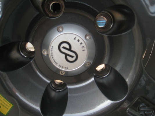 ขายล้อแม็ก Enkei RZ-5 มือสอง F 18"x8.5" et42 R 18"x9.5" et25 5รู114.3 สนใจติดต่อเล็กคลองสามครับ (081-3747940)