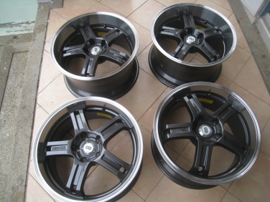 ขายล้อแม็ก Enkei RZ-5 มือสอง F 18"x8.5" et42 R 18"x9.5" et25 5รู114.3 สนใจติดต่อเล็กคลองสามครับ (081-3747940)