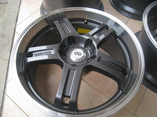 ขายล้อแม็ก Enkei RZ-5 มือสอง F 18"x8.5" et42 R 18"x9.5" et25 5รู114.3 สนใจติดต่อเล็กคลองสามครับ (081-3747940)
