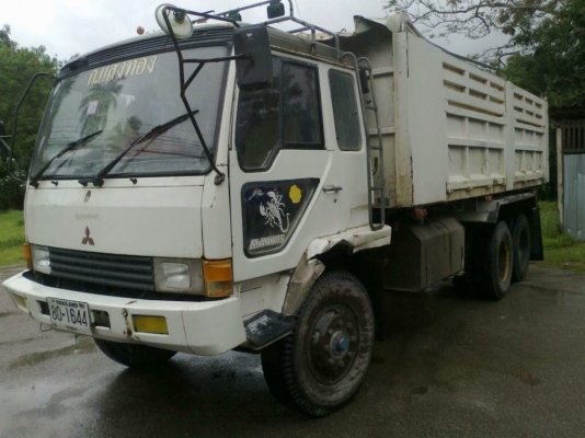 สิบล้อดัมพ์ 2 เพลา MITSUBISHI.  ไอ้หลง FN527MA 28,xxxx เครื่อง 190 แรง 6D16 เครื่องสวย กำลังดี ซัซซี่สวย ยางไม่ดี ดัมพ์ยาว 6 เมตร 800,000