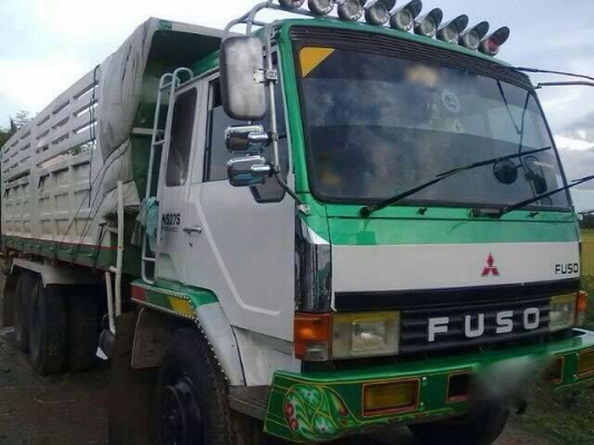 รถมิตซู 10 ล้อดั้ม FN527 - TD  195 แรงม้า  สนใจติดต่อ 081 - 6079515