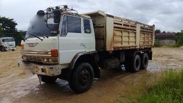 รถฮีโน่ 10 ล้อดั้ม FM227.  220 แรงม้า  สนใจติดต่อ 081 - 6079515