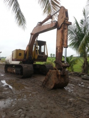 ขายอะไหล่ตัด komatsu pc100L