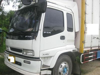 ขาย Deca Uro 2 ปี 48 หกล้อตู้สิบบานยาว 7.2 m สวยมาก โทร 088-4501277