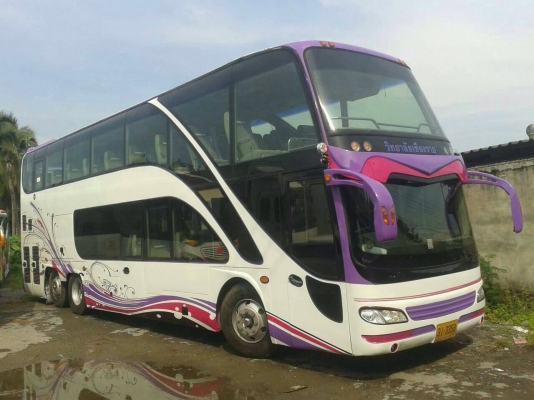 ขายรถ 8 ล้อ ช่วงล่างถุงลม ครบ ตกแต่งสวย หรือแลกรถบัสชั้นครึ่ง