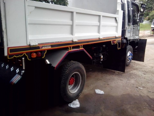 ต้องการขายด่วน รถดั้ม Hino เครื่อง 165เกียร์ Rockky 195 ดั้มใหม่6ตัน
