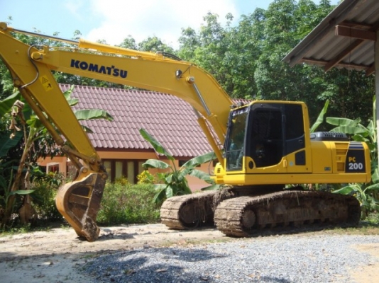 ฝากขายดาวน์รถขุดไฮดรอลิคKOMATSU PC 200-8 สภาพสวยพร้อมใช้งาน สนใจ 087-2976734 นุ