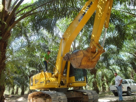 ฝากขายดาวน์รถขุดไฮดรอลิคKOMATSU PC 200-8 สภาพสวยพร้อมใช้งาน สนใจ 087-2976734 นุ