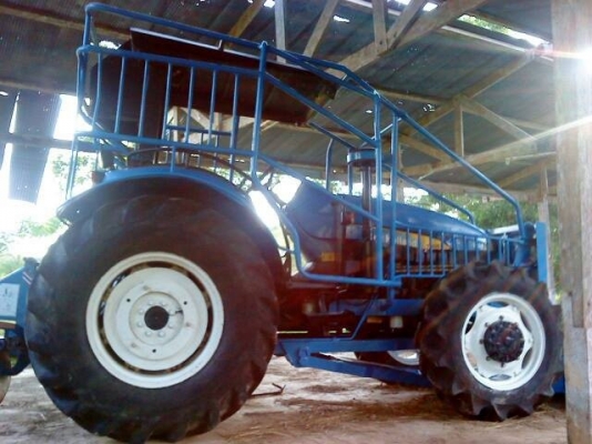 ขายรถไถ NEW HOLLAND รุ่น TD 95D 98 แรงม้า สภาพดี เจ้าของใช้น้อย ใช้มือเดียว  สนใจ 087-2976734 นุ