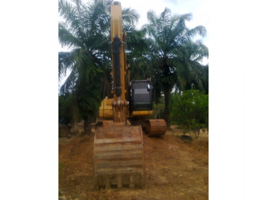 ลดขายดาวน์เหลือ 1500000 CAT 320D รถน่าใช้ ขายเพราะไม่มีคนดูแลกิจการ สนใจ 087-2976734