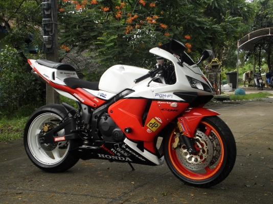ขาย CBR 600 RR ' 04 ทะเบียนเเท้โอนขนส่ง (หัวฉีด) 238000บาท
