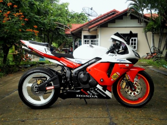 ขาย CBR 600 RR ' 04 ทะเบียนเเท้โอนขนส่ง (หัวฉีด) 238000บาท