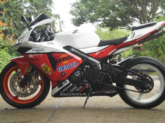 ขาย CBR 600 RR ' 04 ทะเบียนเเท้โอนขนส่ง (หัวฉีด) 238000บาท
