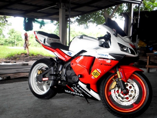 ขาย CBR 600 RR ' 04 ทะเบียนเเท้โอนขนส่ง (หัวฉีด) 238000บาท