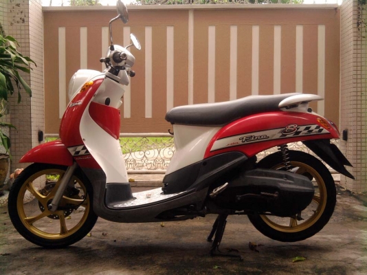 ขออนุญาติขาย Yamaha Fino 115 cc. วิ่งเพียง 9,xxx โล สภาพสวย ล้อแม็ก