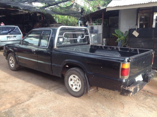 ขาย  MAZDA B2500 แค๊บ ถูกๆ83000ครับ