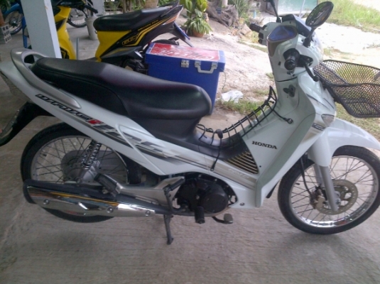 ขายเหมา4คันเวฟ125iสต๊าทมือ3คัน สีดำไม่มีสต๊าทมือ1คัน ท่อดำทั้ง3คัน ปี54 รถเดิม เครื่องแน่นสีสวย ทะเบียนโอน ภาษีไม่ขาด ส่งได้!